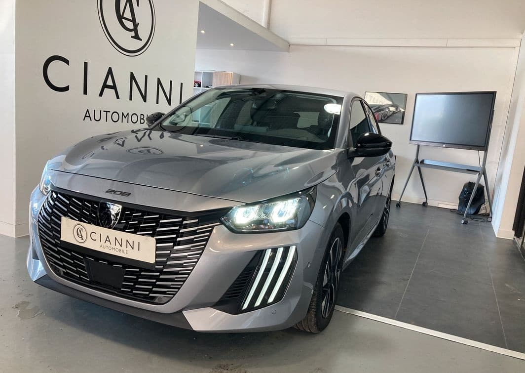 PEUGEOT 208 1.2 100 ch S&S Allure +GPS + CAMERA DE RECUL ET RADARS AV/AR + DETECTION D ANGLES MORT + 1 ERE MAIN
