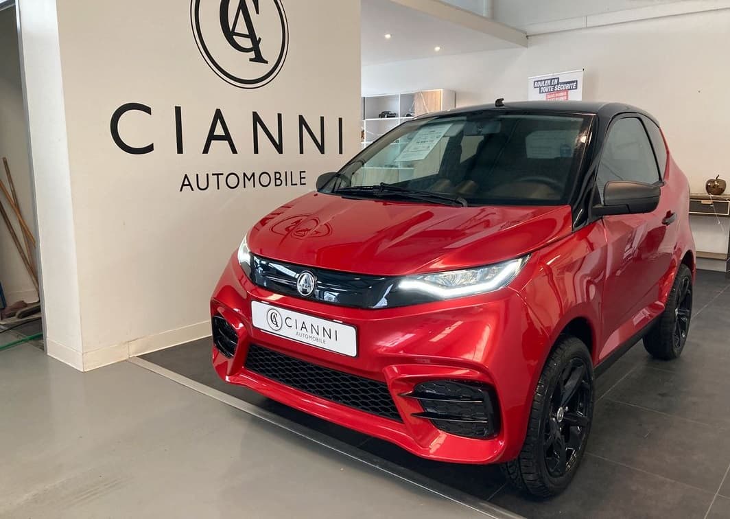 AIXAM City Sport diesel 1 ERE MAIN +APPLE CAR PLAY