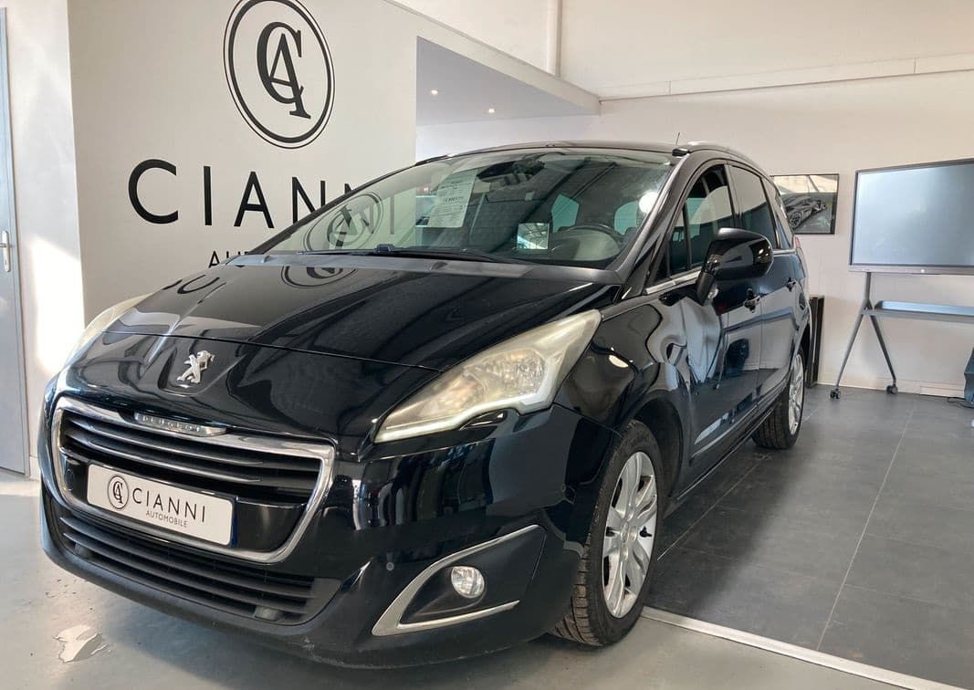 PEUGEOT 5008 2.0 BlueHDi 150 ch Allure S&S