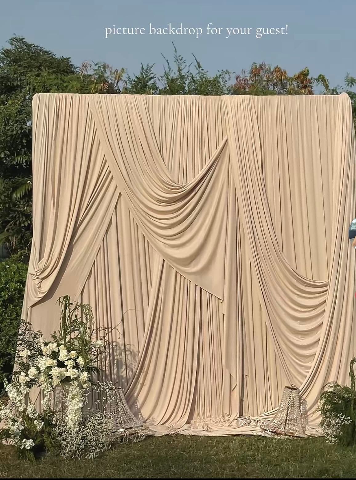 Location RIDEAU CHAMPAGNE 3*3 M + STRUCTURE